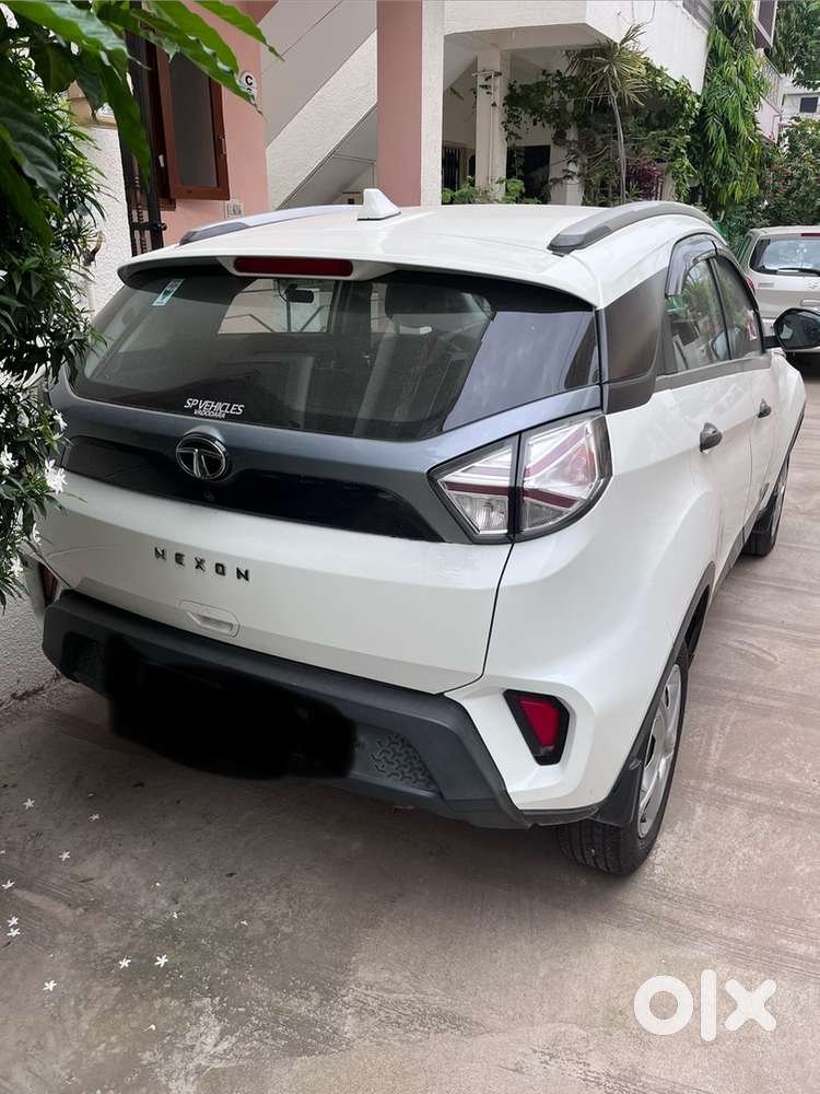 Tata Nexon Xm Petrol 2020