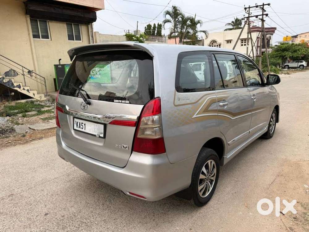 Toyota Innova 2.5 V 8 Str, 2015, Diesel