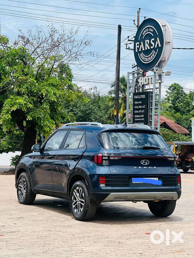 Hyundai Venue Sx (o) Mt 1.5 Diesel, 2022, Diesel