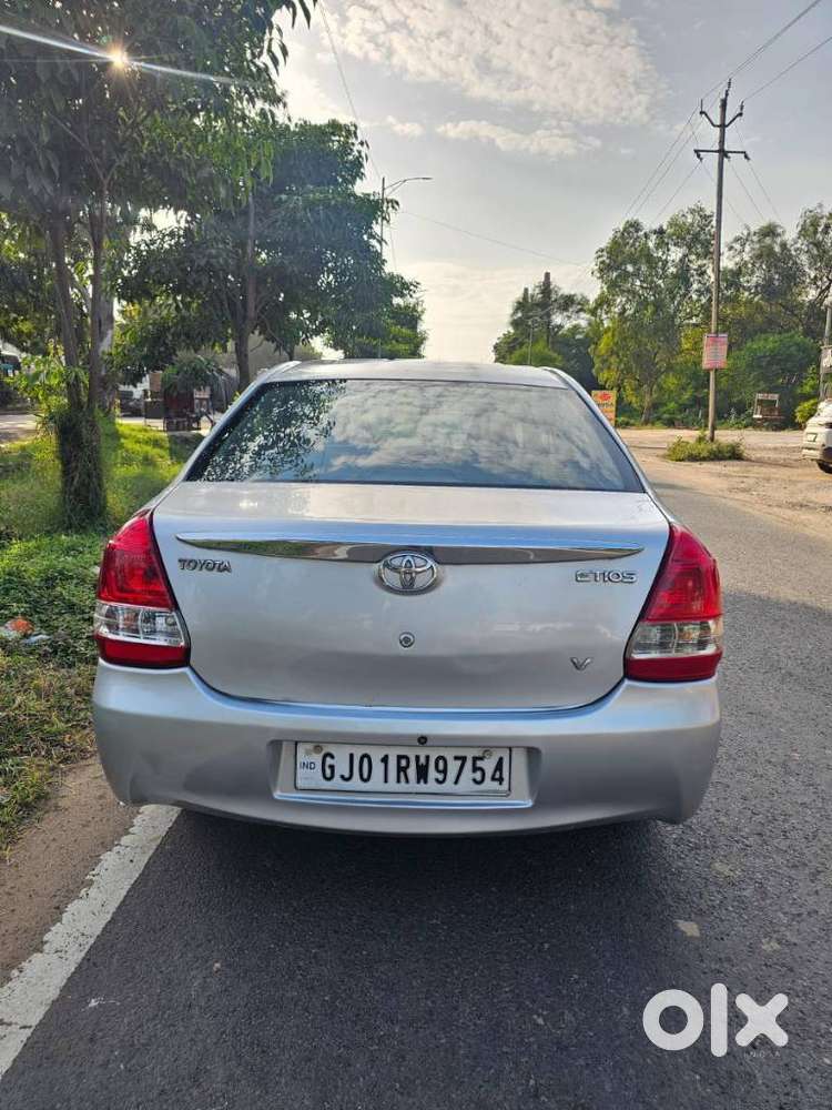 Toyota Etios G, 2011, Cng & Hybrids