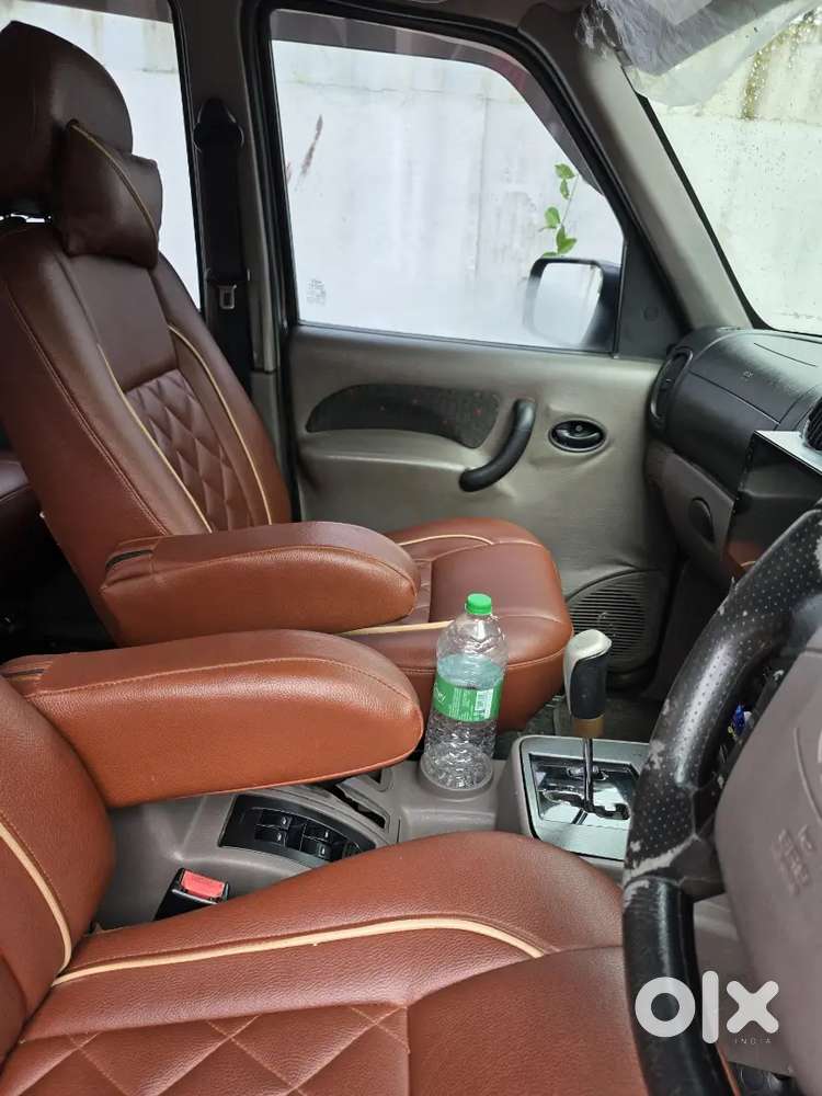 Mahindra Scorpio Classic 2010 Diesel 150000 Km Driven
