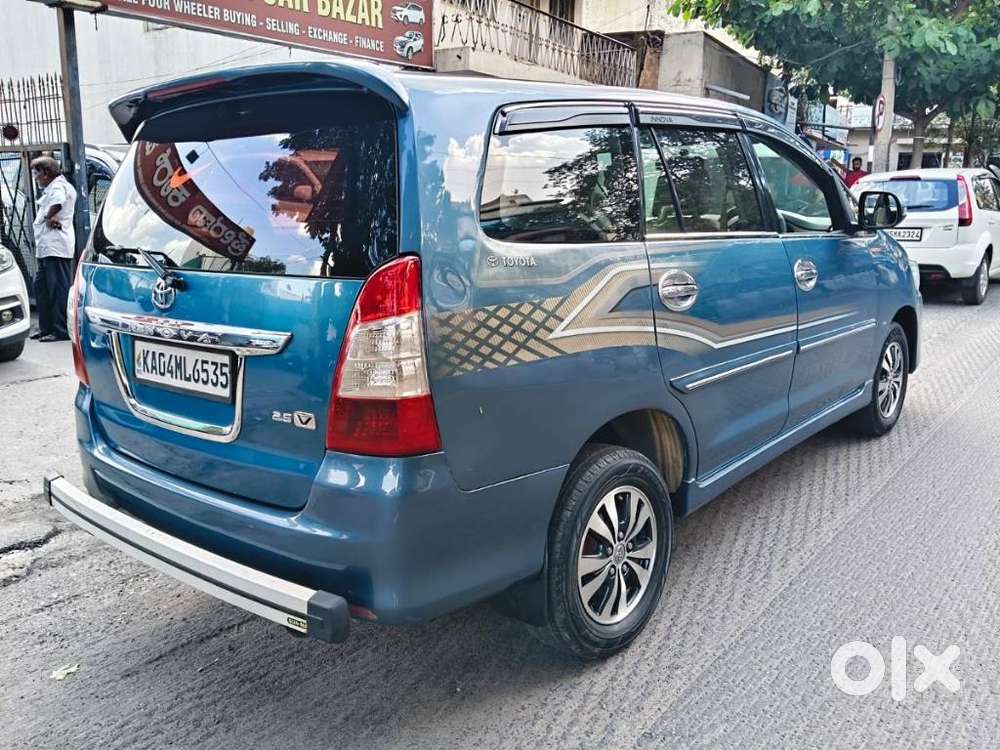 Toyota Innova [ ] 2.5 V Diesel 7 Str, 2013, Diesel