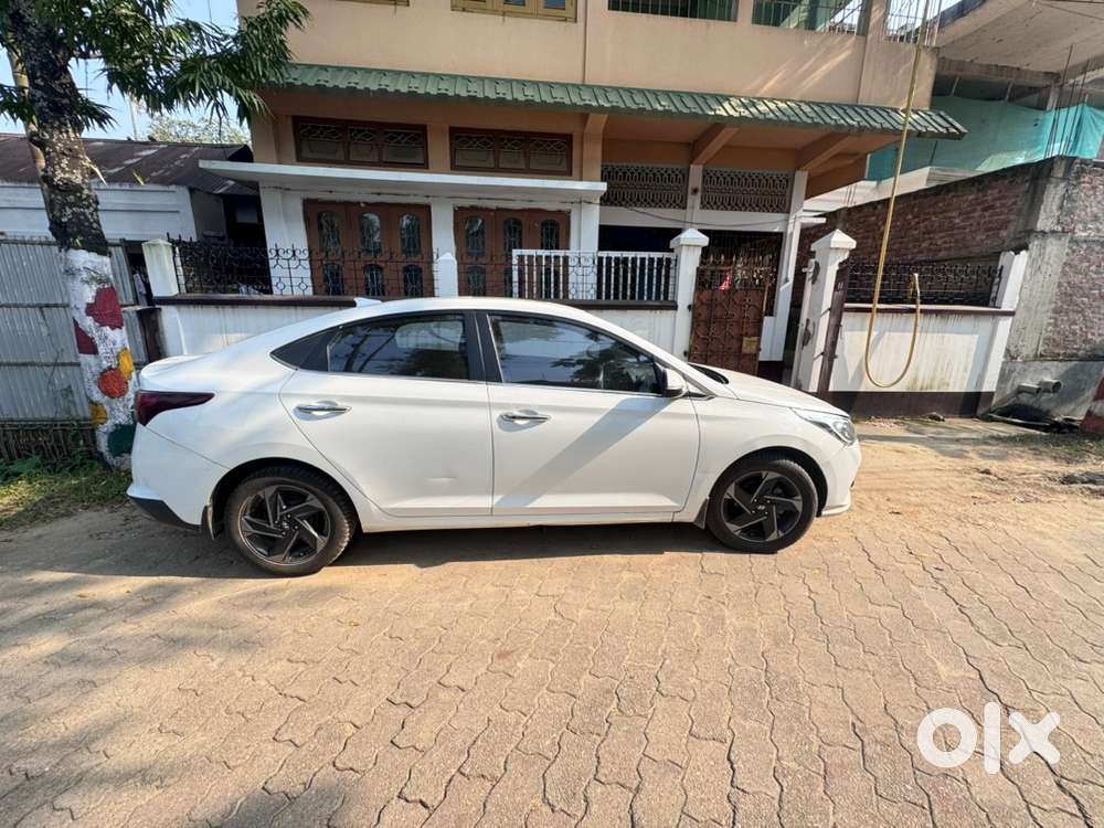 Hyundai Verna 2022 Manual Petrol