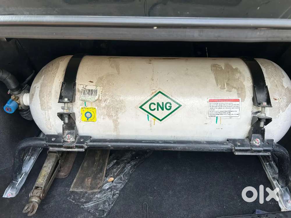 Maruti Suzuki Dzire 2022 Cng & Hybrids 82500 Km Driven