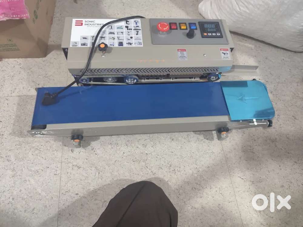 Band sealing machine