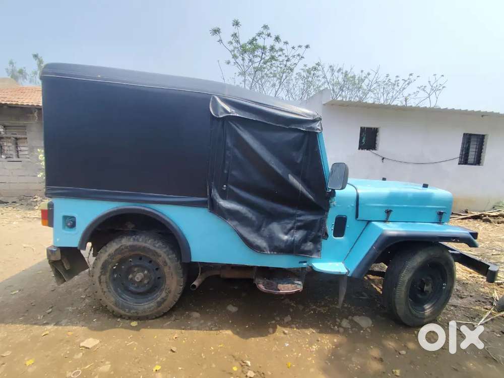 Mahindra Jeep 1982