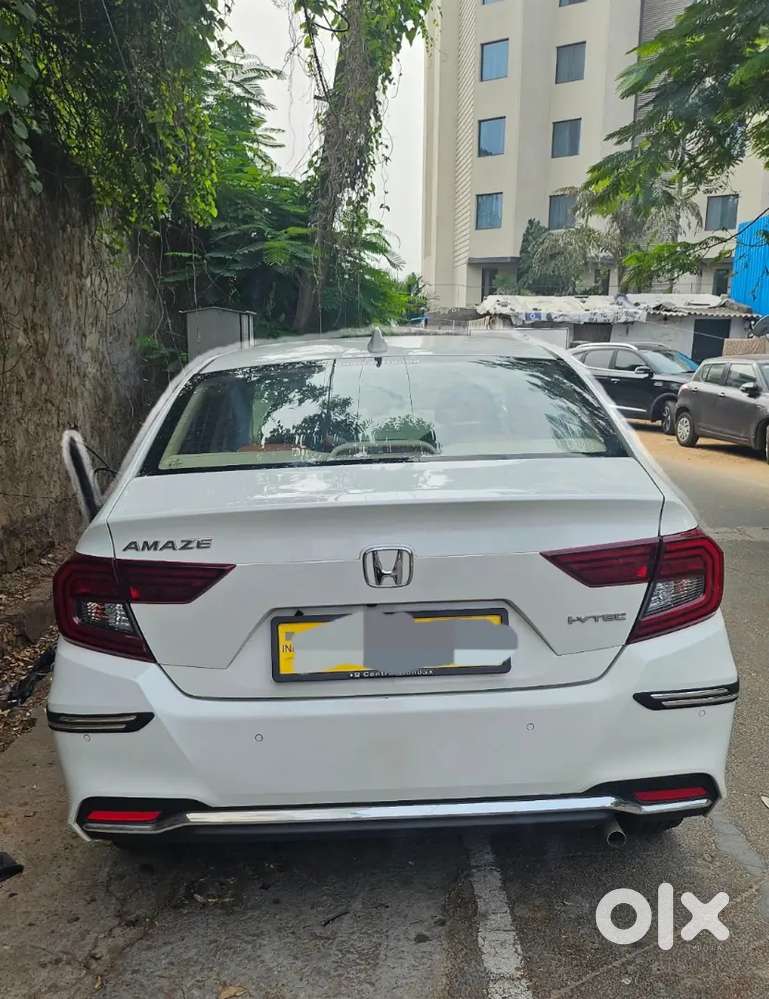 Honda Amaze 2nd Gen 2023 Petrol Well Maintained
