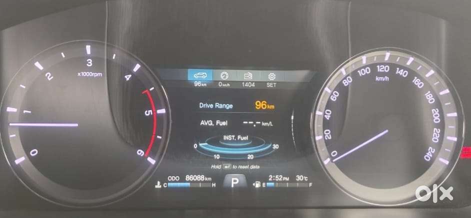 Mahindra Alturas G4 4wd At, 2019, Diesel