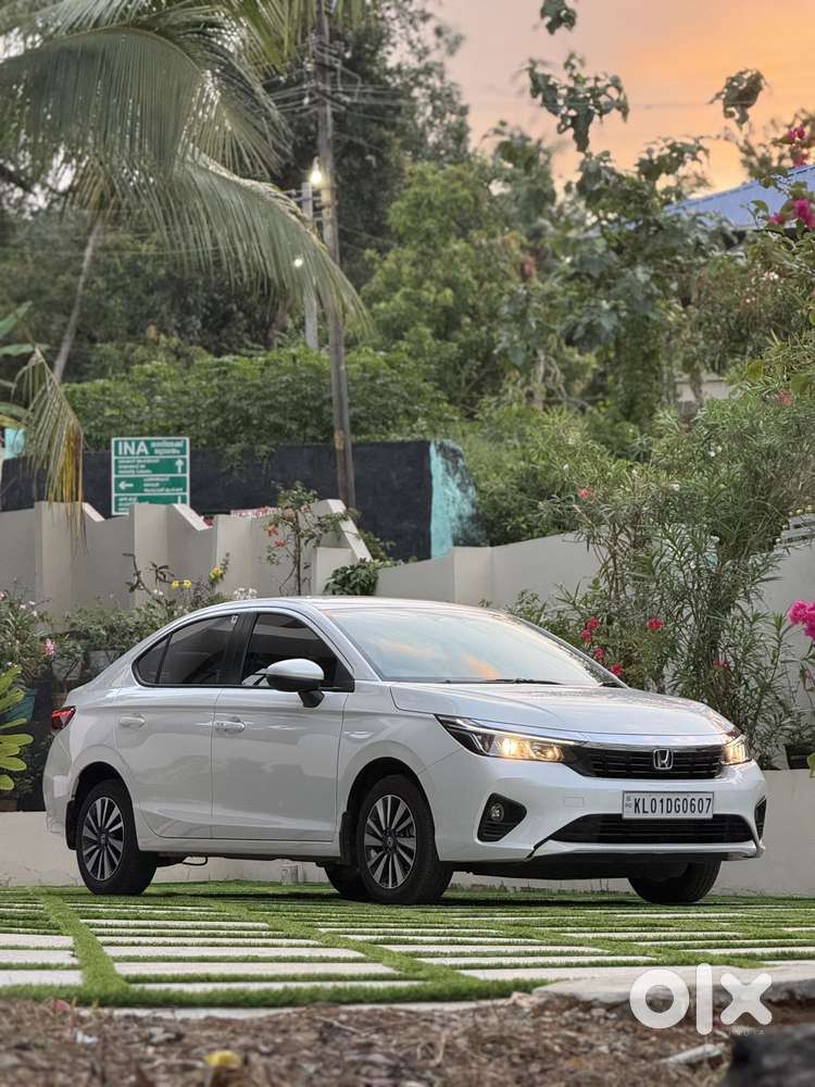 Honda City 1.5 V 5th Gen I-vtec Mt, 2025, Petrol