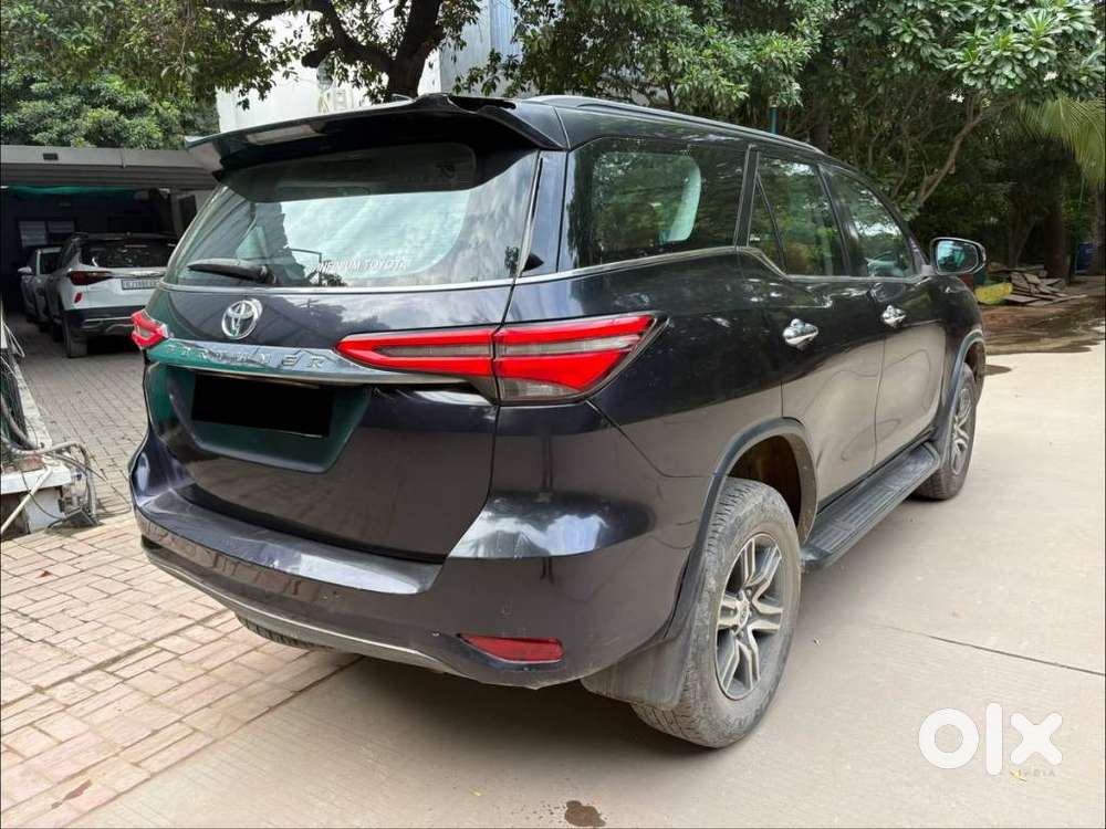 Toyota Fortuner 4x2 At 2.8 Diesel, 2021, Diesel