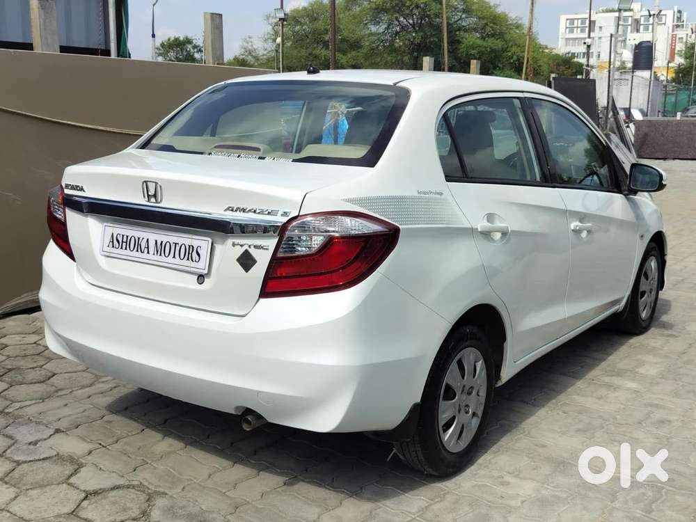 Honda Amaze I-vtec Privilege Edition, 2017, Petrol