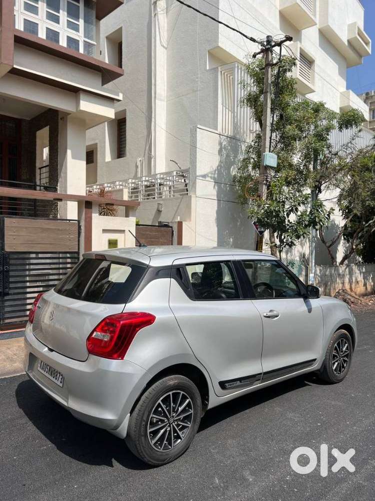 Maruti Suzuki Swift Vxi + Manual, 2018, Petrol
