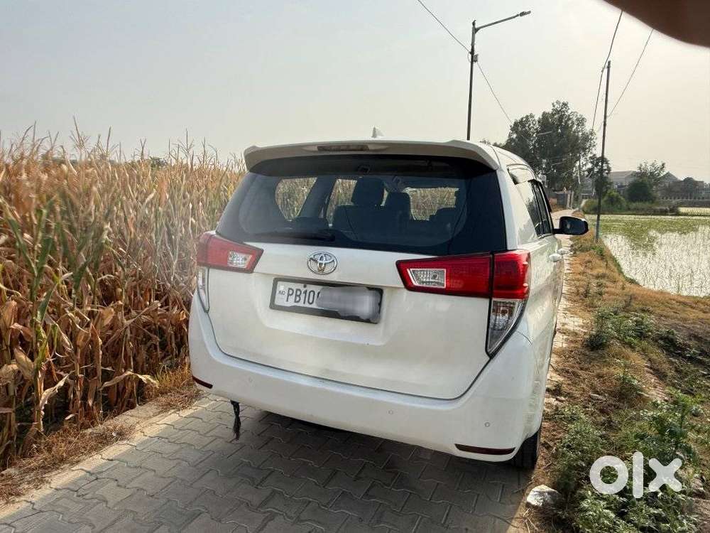 Toyota Innova Crysta 2.4 G Mt 8s, 2020, Diesel