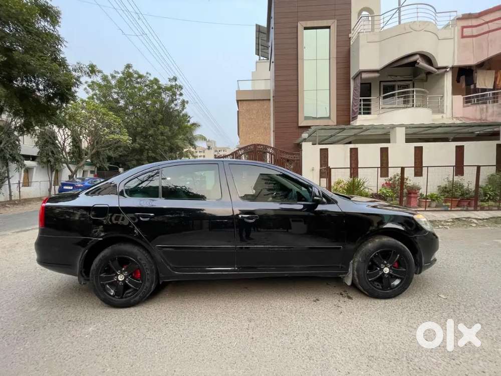 Skoda Laura 2011 Petrol Well Maintained