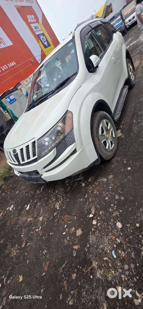 Mahindra Xuv500 W6 At, 2015