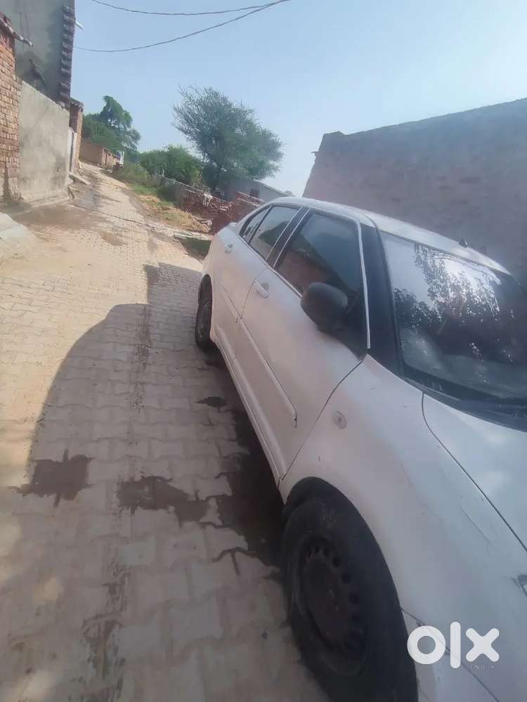 Maruti Suzuki Dzire 2012