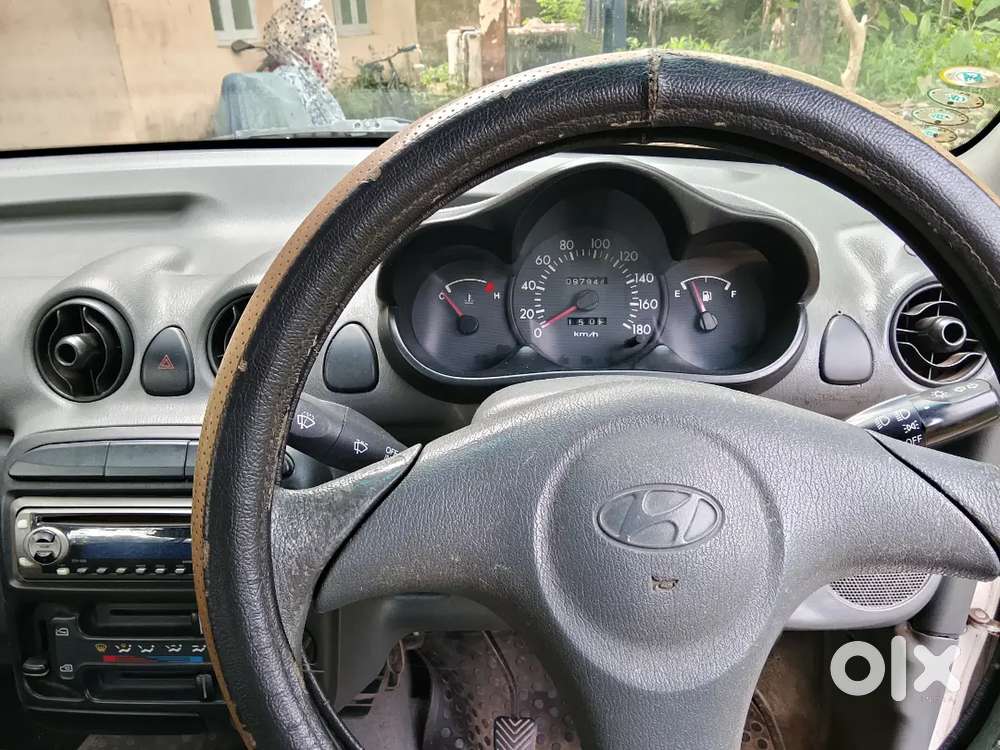 Hyundai Santro 2003, കഴിഞ്ഞ 13 വർഷങ്ങളായി ഡോക്ടറുടെ ഉപയോഗത്തിലുള്ളത്.