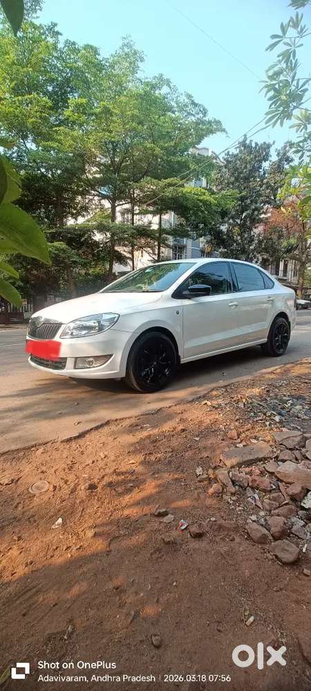 Skoda Rapid Elegance 2012 Diesel Manual
