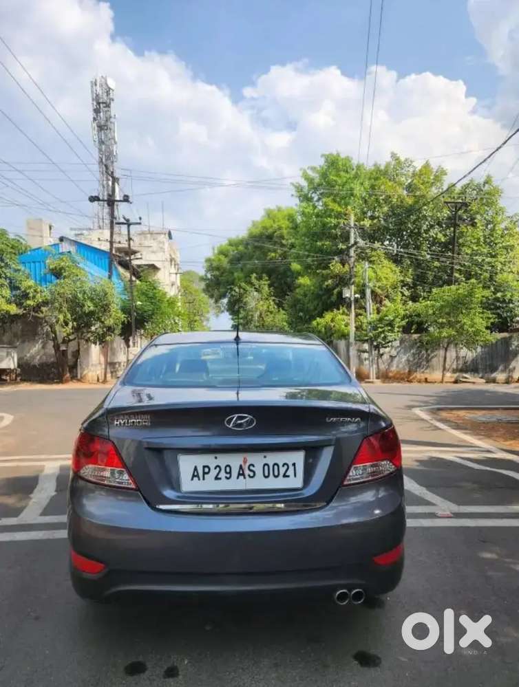 Hyundai Verna 2012 Petrol 97000 Km Driven