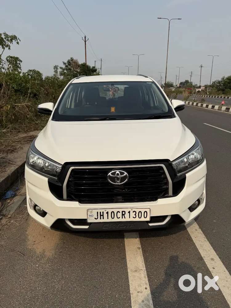 Toyota Innova Crysta 2023