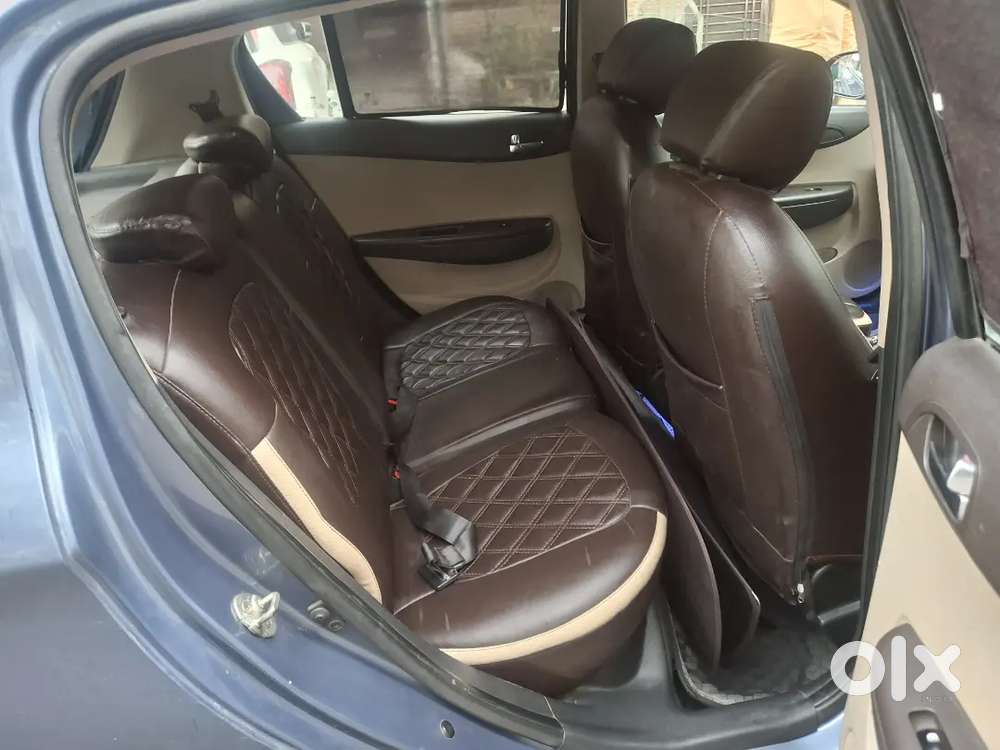 I20 Sportz 2012model(may)
3rd,owner
Petrol/cng,(not,on,paper)km=80,000
