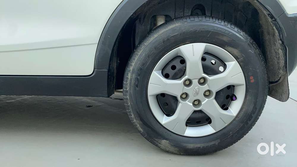 Mahindra Xuv300 1.2 W6 Amt Petrol, 2022, Petrol