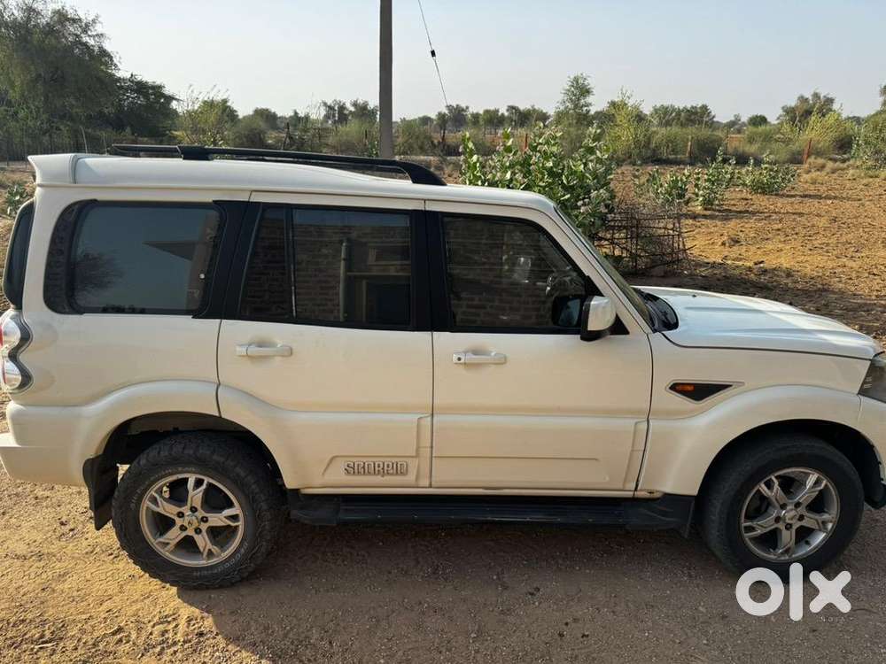 Mahindra Scorpio 2017 Diesel Well Maintained