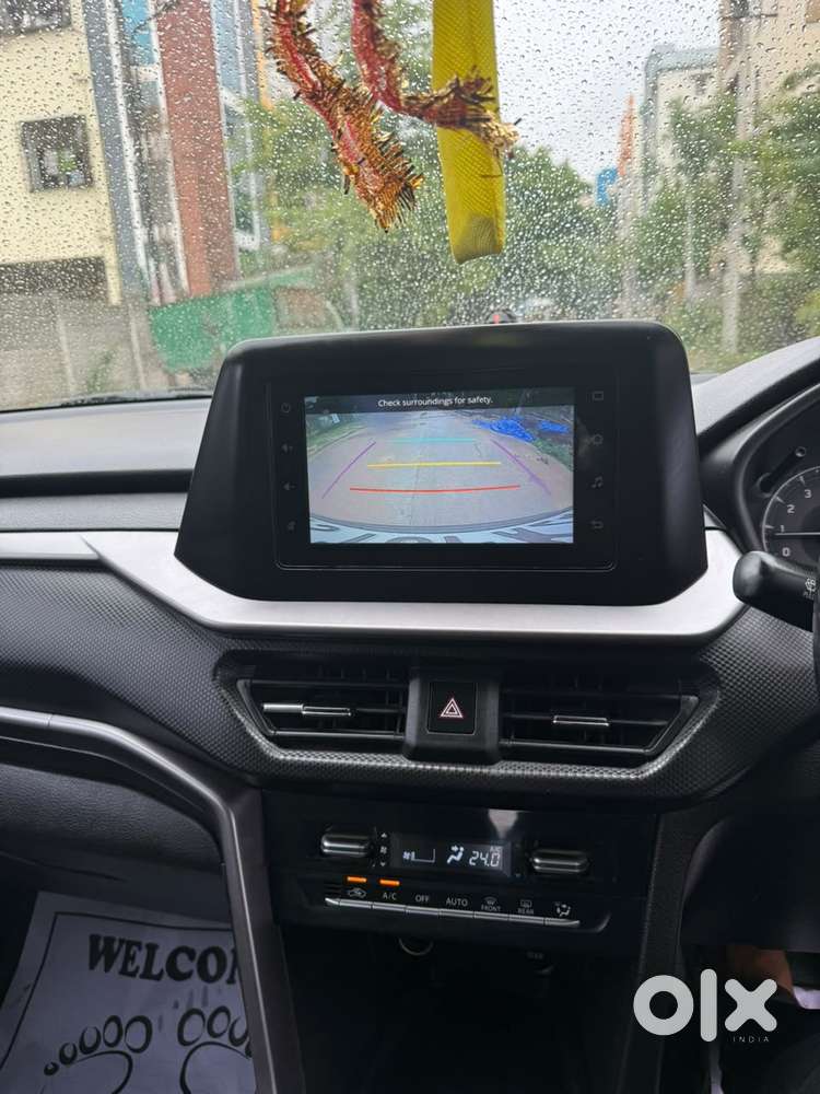 Maruti Suzuki Brezza 1.5 Vxi Smart Hybrid, 2023, Petrol