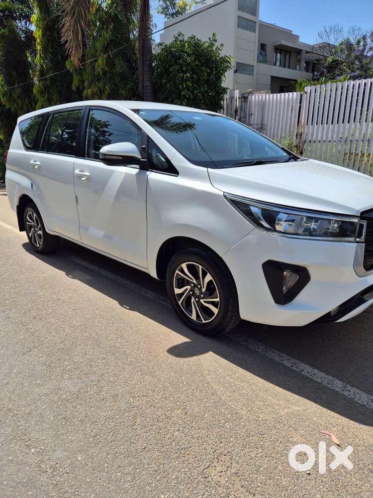 Toyota Innova Crysta [2020-ongoing] 2.4 Gx At 7 Str, 2022, Petrol
