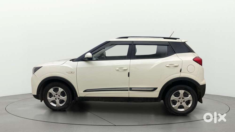 Mahindra Xuv300 1.2 W6 Amt Petrol, 2021, Petrol