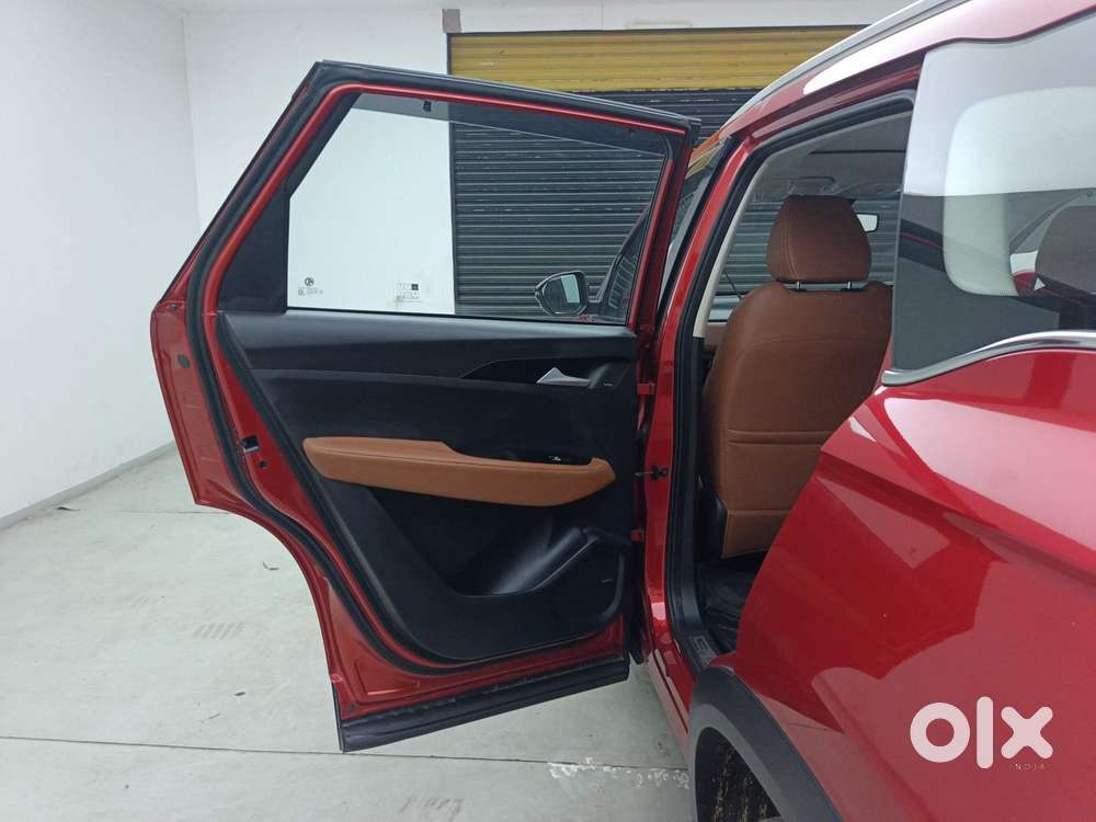 Mg Hector Plus 1.5 Sharp Turbo Cvt 6 Str, 2021, Petrol