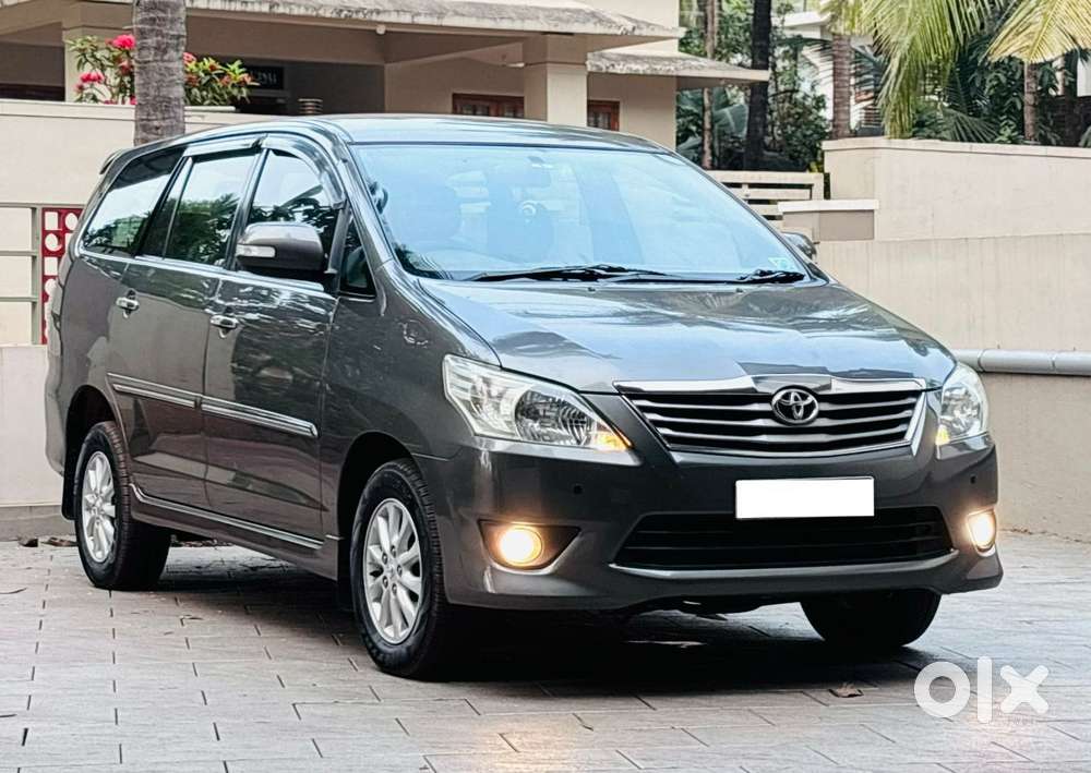 Toyota Innova 2.5 V 7 Str, 2012, Diesel