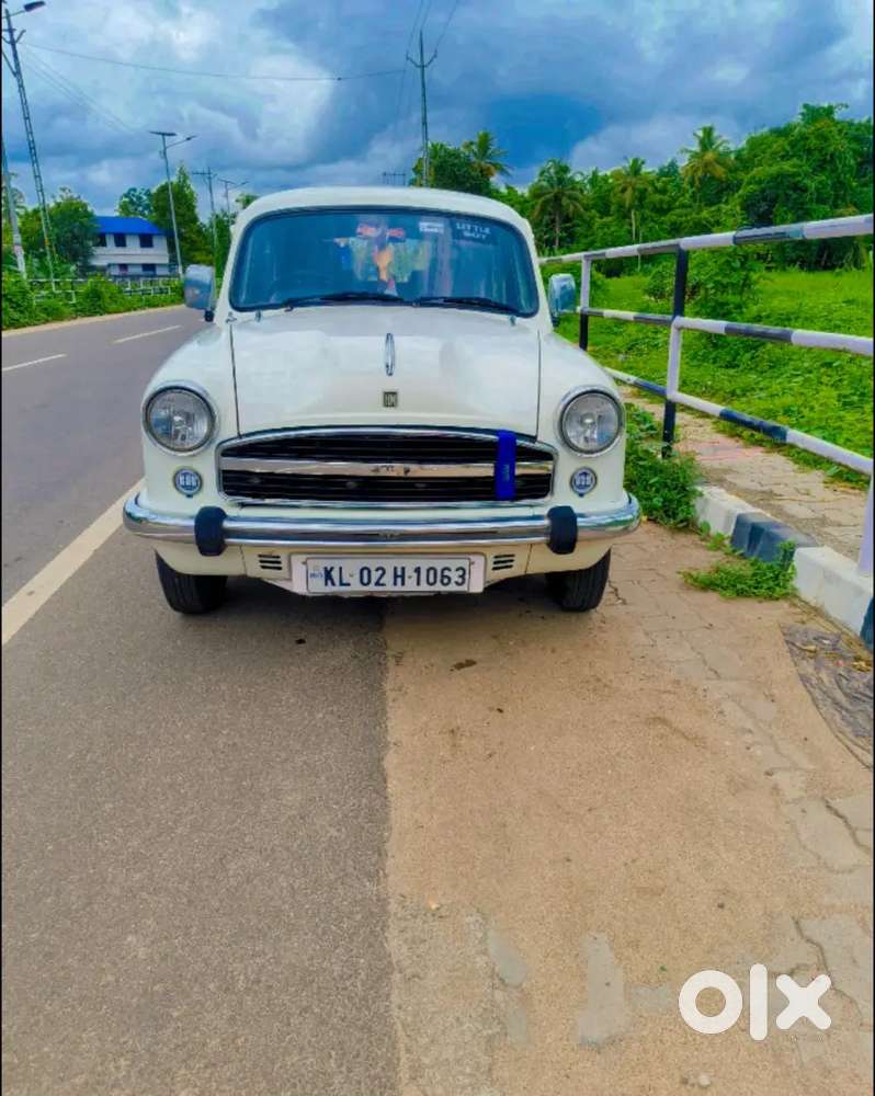 Family Used Ambassador Classic 1999 Manual Diesel