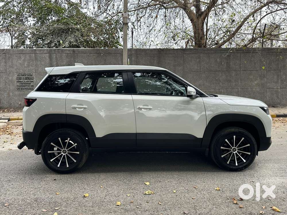 Maruti Suzuki Brezza Vxi At, 2024, Petrol