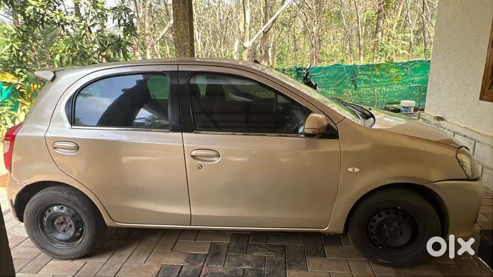 Toyota Etios Liva Gd
Model- 2012
Diesel 
Kilometres-1.25
Re Register