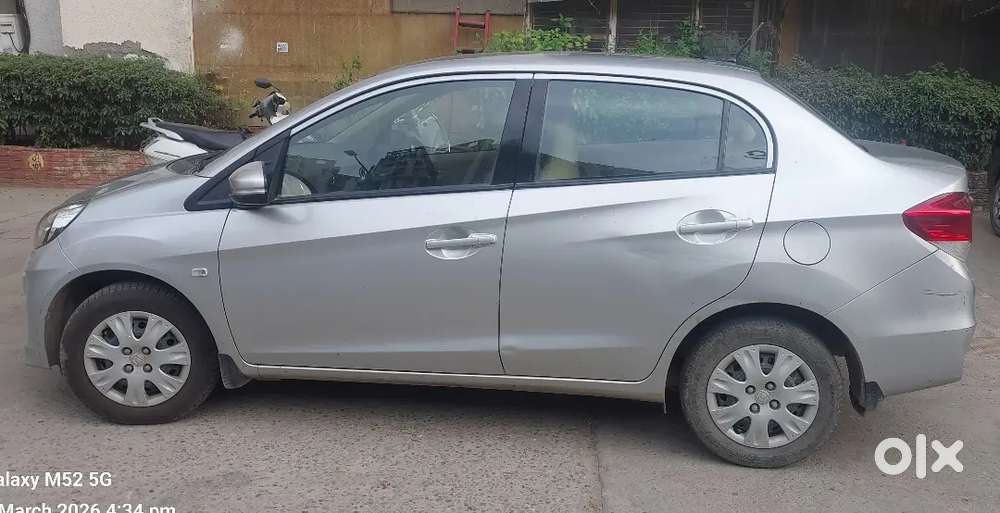 Honda Amaze 2016 Petrol 37300 Km Self Driven