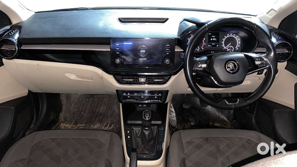 Skoda Slavia 1.0 Ambition Tsi, 2022, Petrol