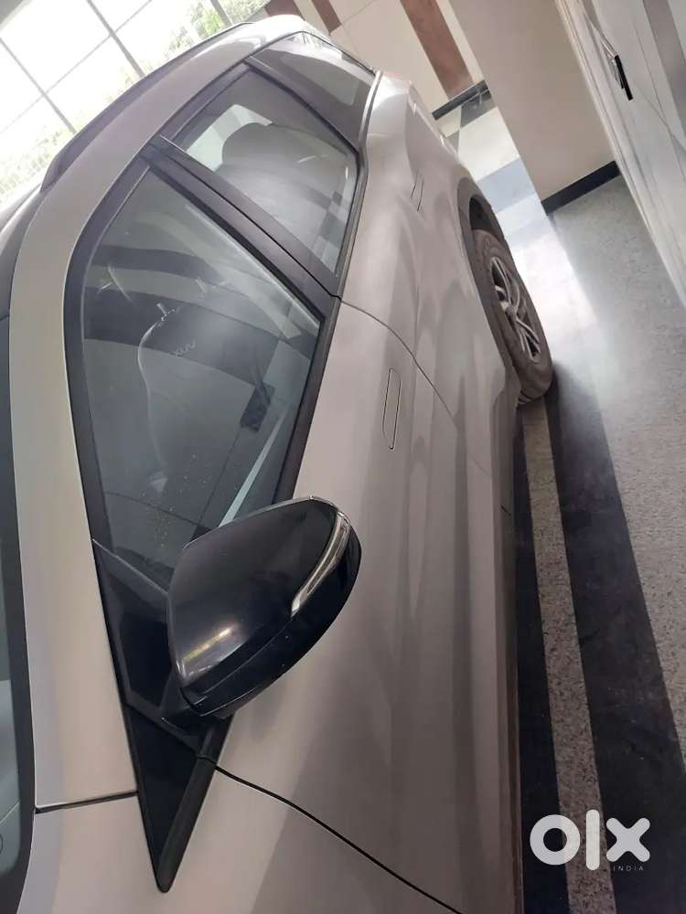 Mahindra Xuv700 2022 Petrol Automatic