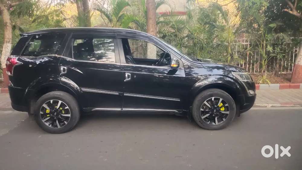 Mahindra Xuv500 W112019