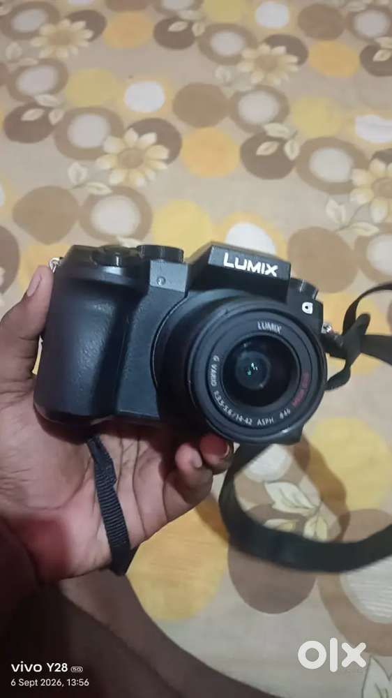 Lumix G7 Camera With  25mm Lense
