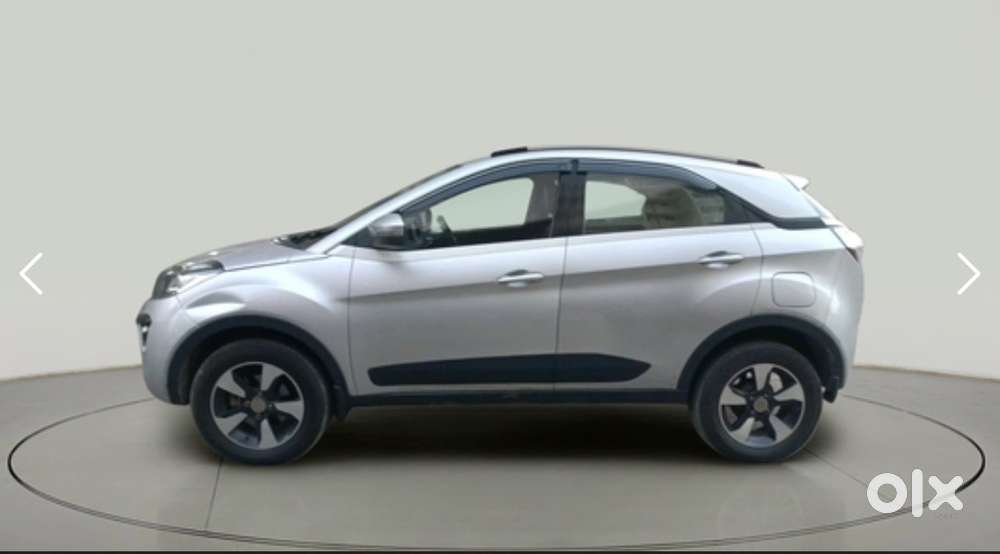 Tata Nexon Petrol Amt 2018