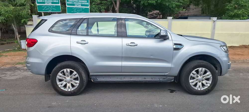 Ford Endeavour 2.2 Titanium At 4x2, 2016, Diesel