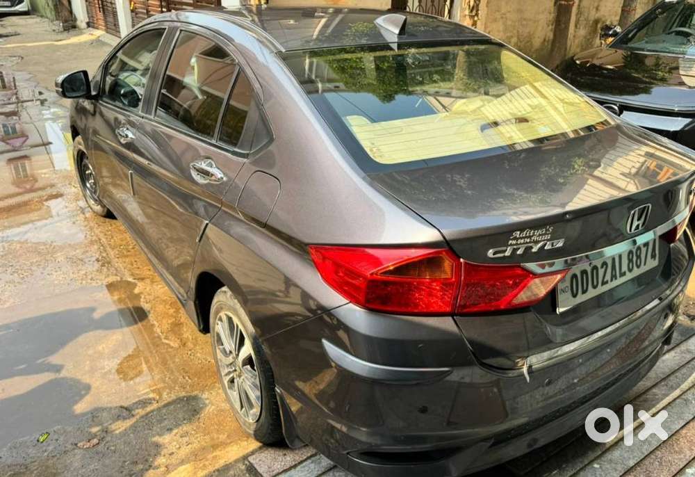 Honda City V Petrol (mt) (2017) Up For Sale. Self Driven & Maintained.