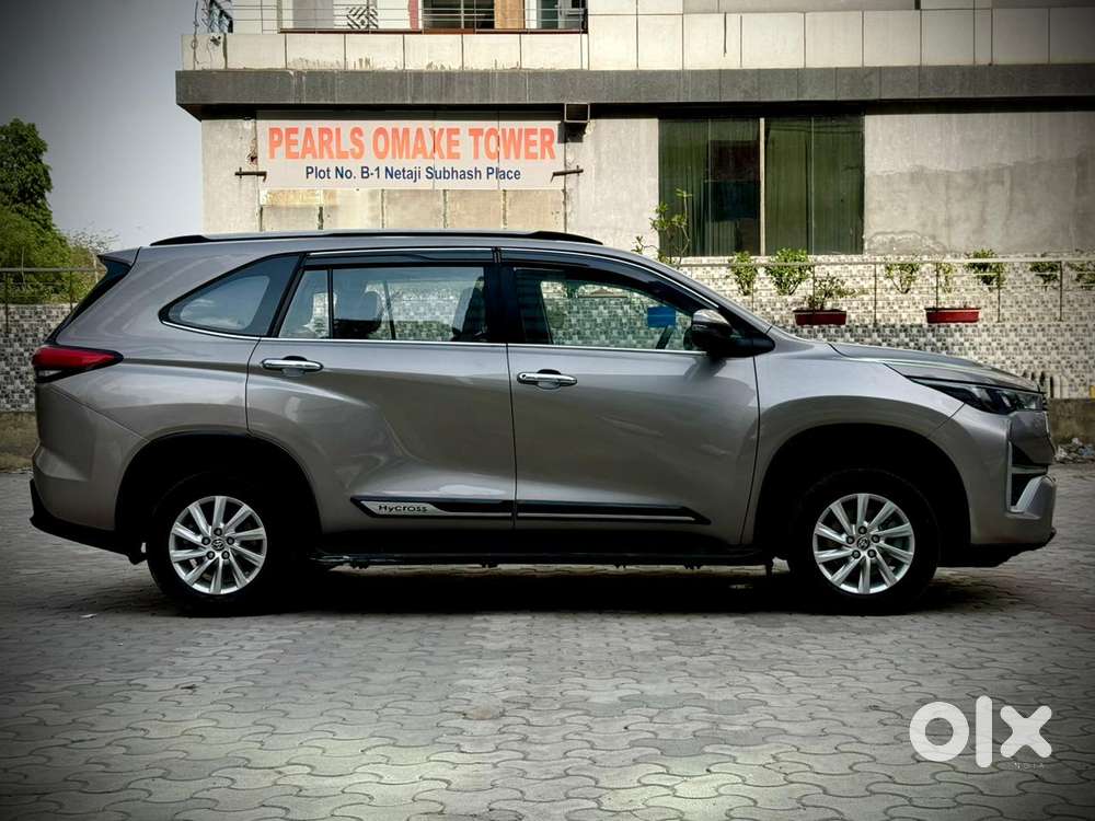 Toyota Innova Hycross 2.0 Gx 7 Str, 2025, Petrol