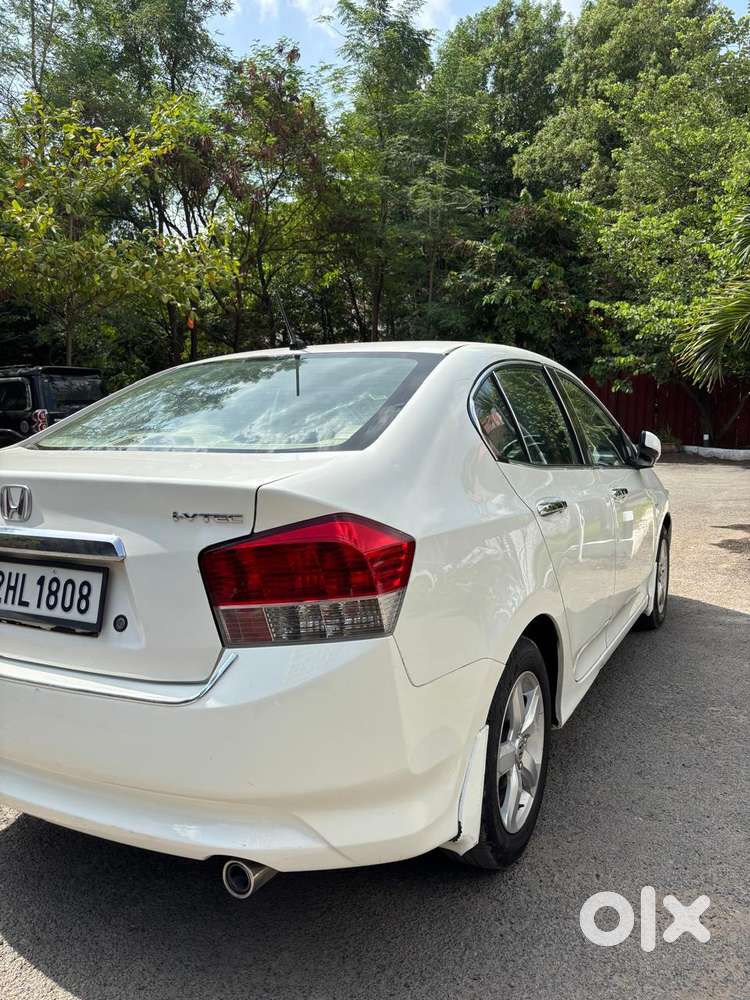 Honda City 1.5 V 5th Gen I-vtec Mt, 2011, Petrol