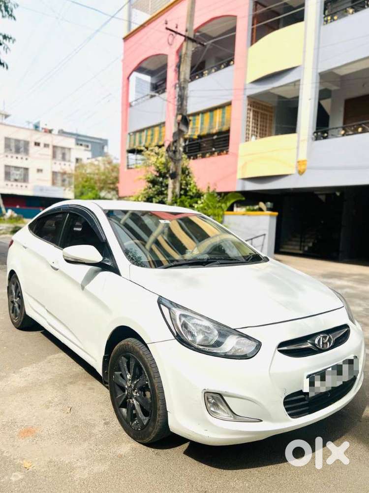 Hyundai Verna Crdi Vgt Sx 1.5, 2011, Diesel