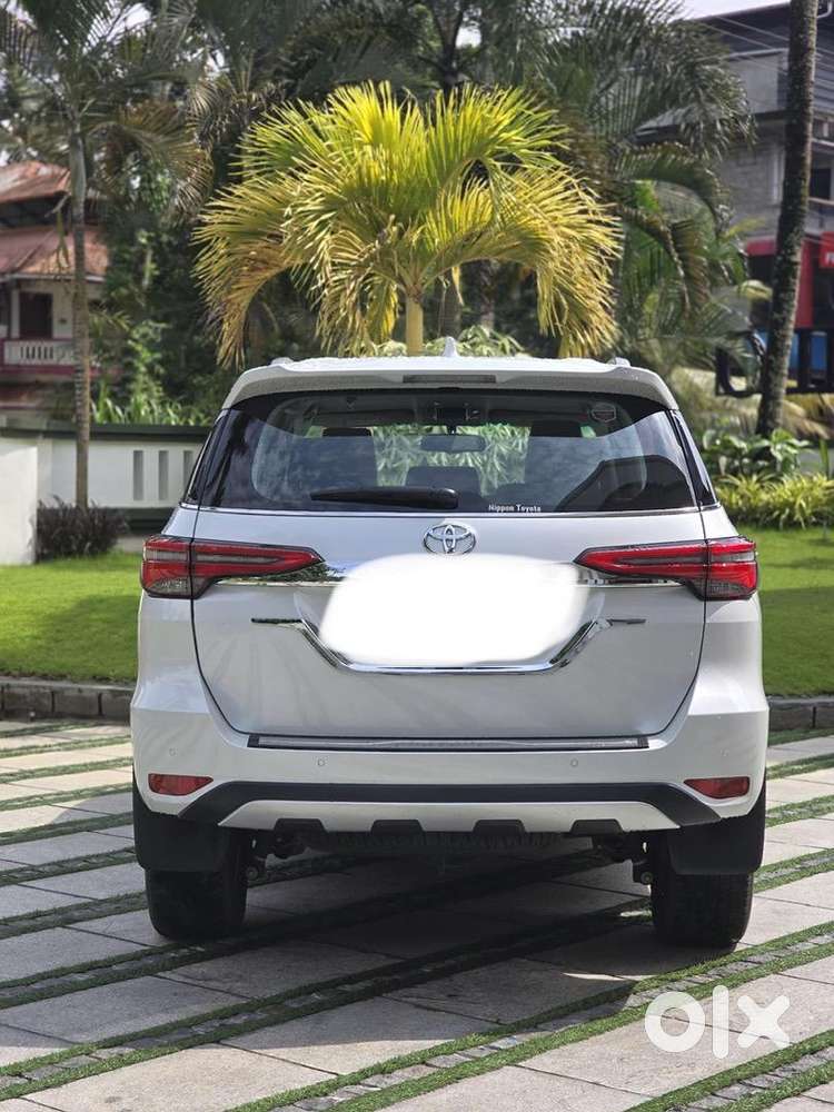 Toyota Fortuner 2024 Diesel 30000 Km Driven