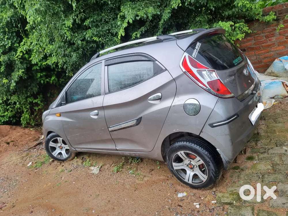 Hyundai Eon 2014 Era + Alloy Wheels