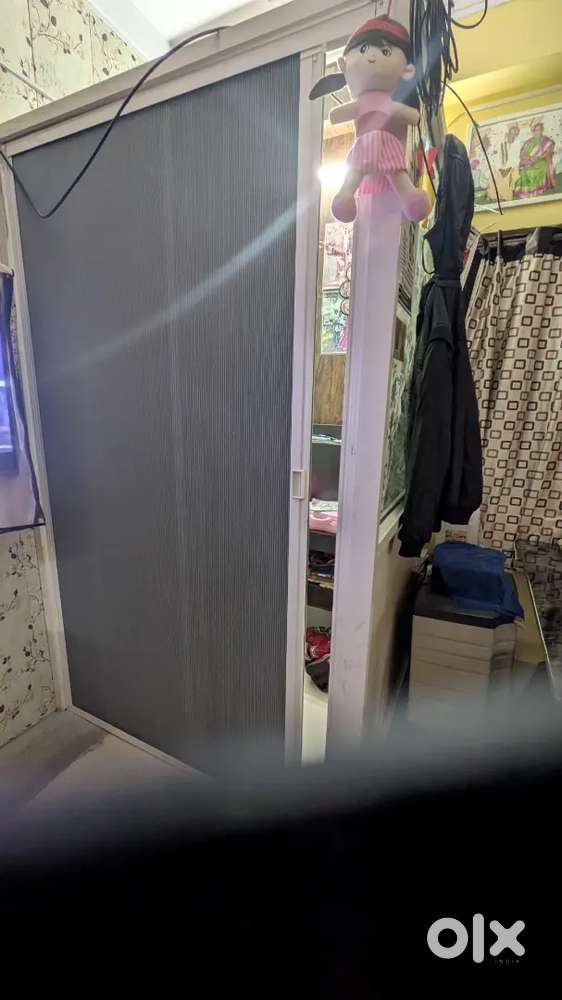 4X4x7 Alluminium Cabinet with Honeycomb Door