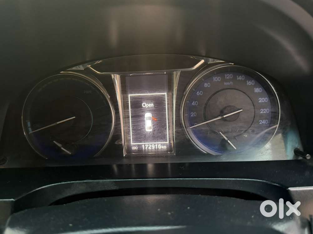 Toyota Camry Hybrid 2.5, 2015, Petrol